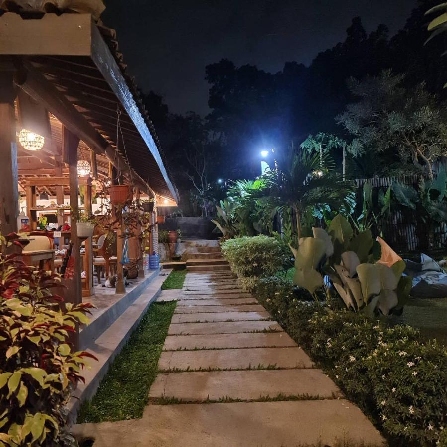 Villa Kayu Джок'якарта Екстер'єр фото