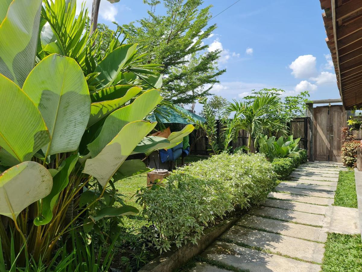 Villa Kayu Джок'якарта Екстер'єр фото